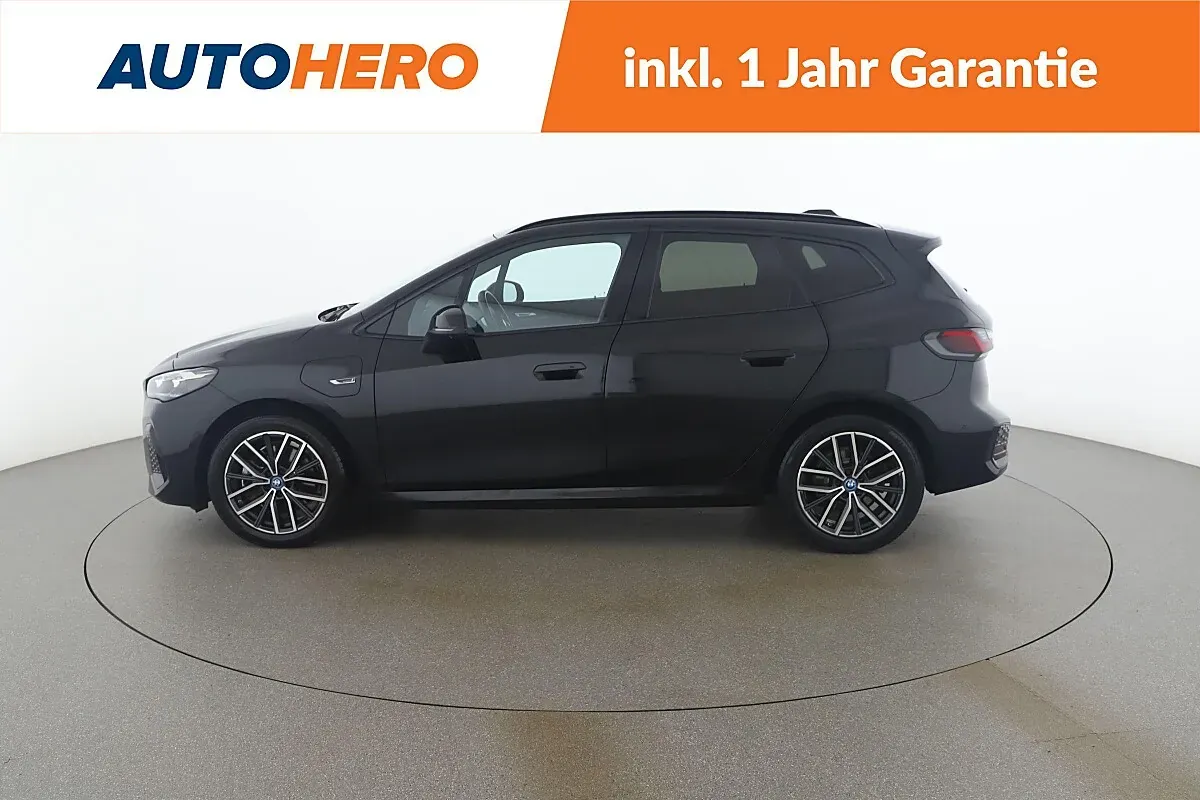 BMW 2 Series 2023 photo 3