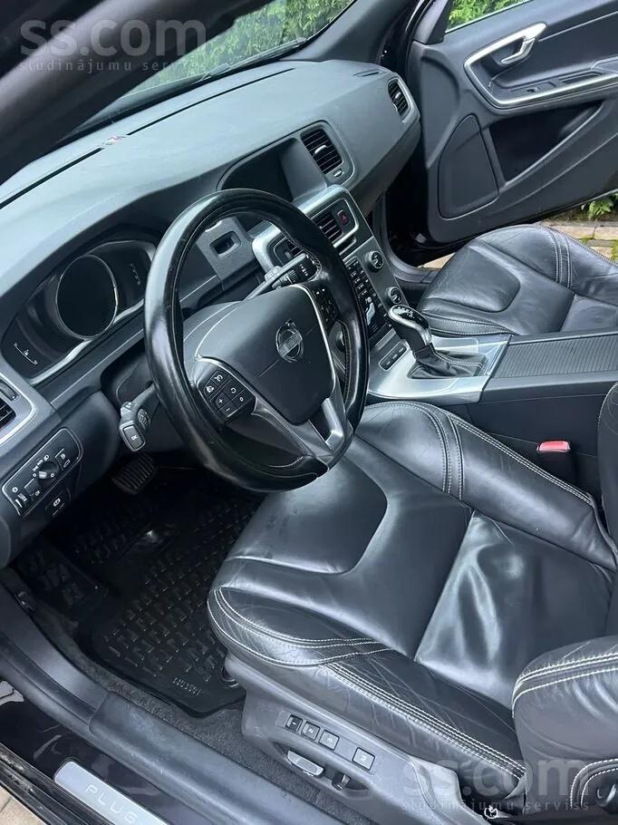 Volvo V60 2013 photo 4
