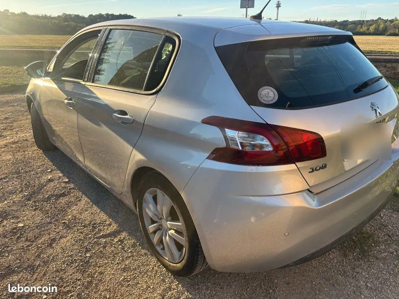 Peugeot 308 2014 photo 2
