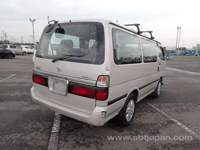 Toyota Hiace 2001 photo 4