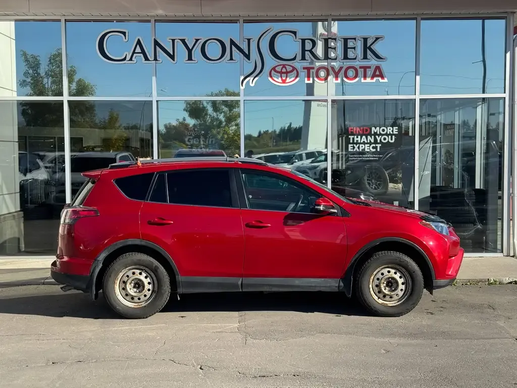 Toyota Rav4 2017 photo 2