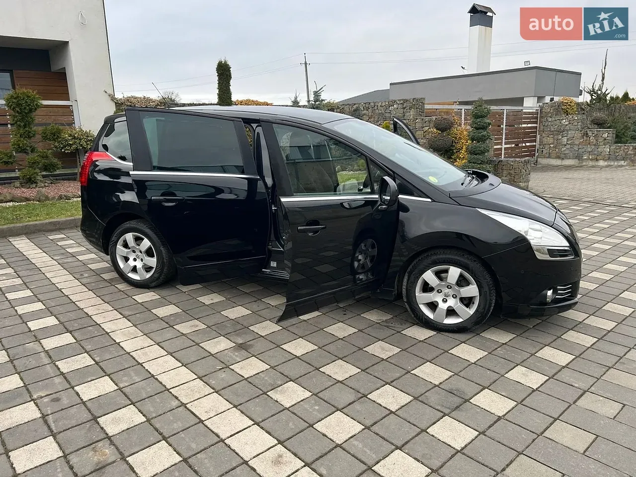 Peugeot 5008 2013 photo 5