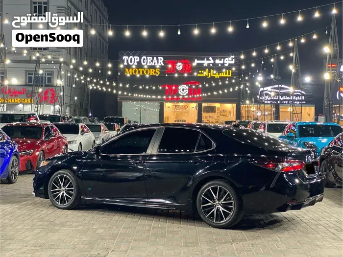 Toyota Camry 2021 photo 3