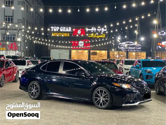 Toyota Camry 2021 photo 2