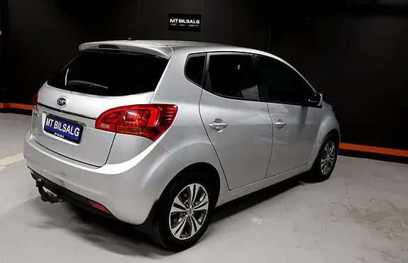 Kia Venga 2016 photo 4