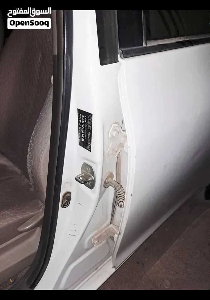 Toyota Yaris 2013 photo 4