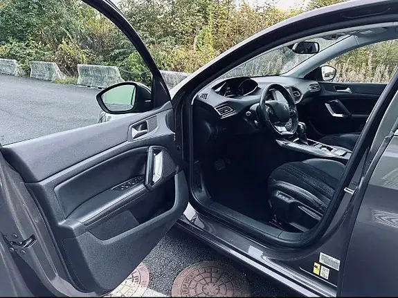 Peugeot 308 2014 photo 5