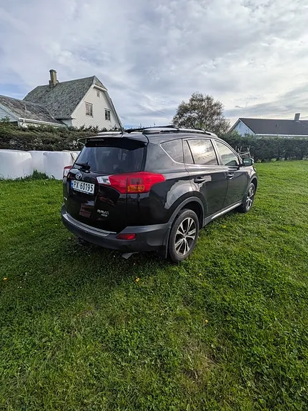 Toyota Rav4 2015 photo 5