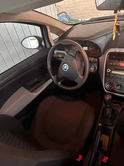 Fiat Punto 2006 photo 2