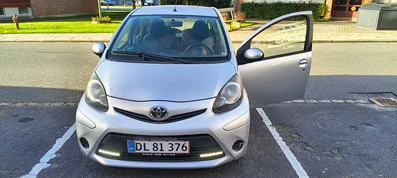 Toyota Aygo 2012 photo 3