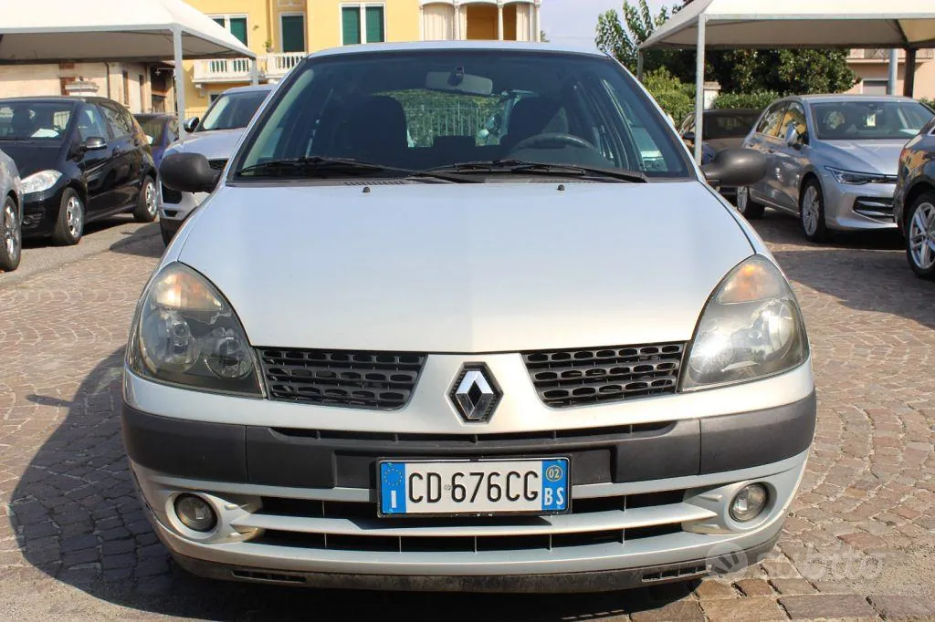 Renault Clio 2002 photo 5