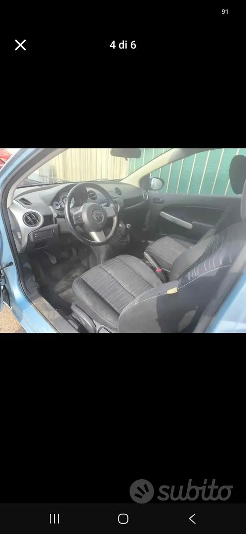 Mazda 2 2009 photo 2