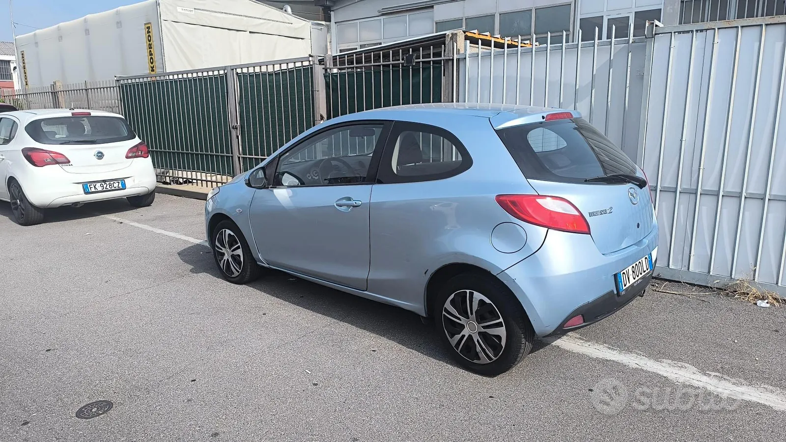 Mazda 2 2009 photo 5
