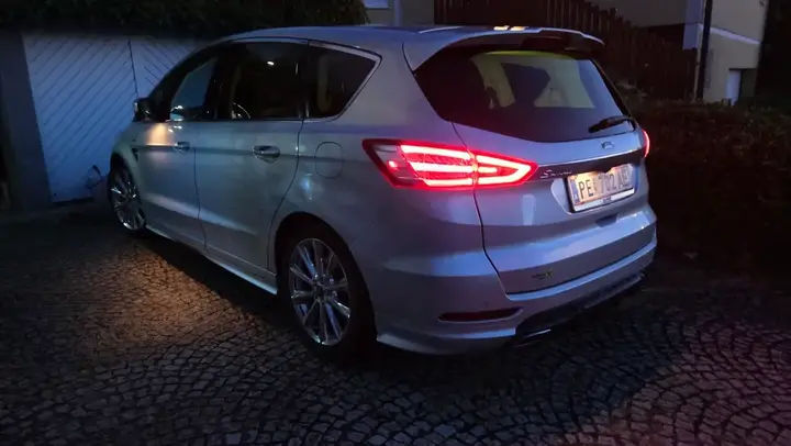 Ford S-Max 2017 photo 3