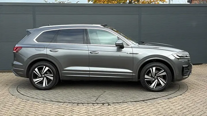 Volkswagen Touareg 2022 photo 4