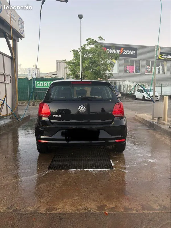 Volkswagen Polo 2015 photo 3