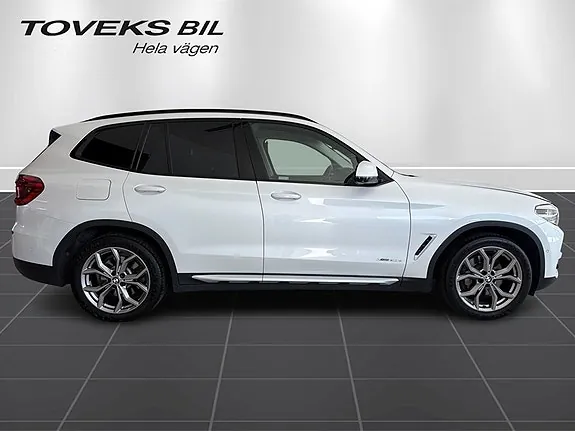 BMW X3 2018 photo 2