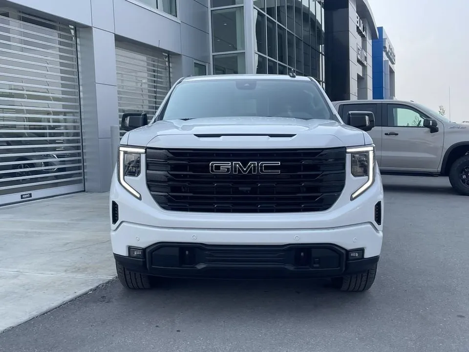 GMC Sierra 1500 2026 photo 2
