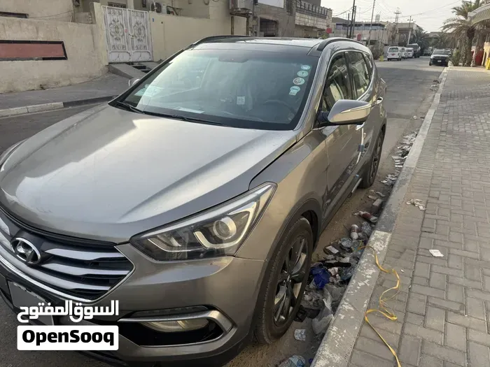 Hyundai Santa Fe 2017 photo 2