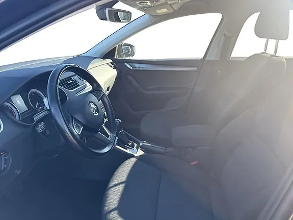 Skoda Octavia 2019 photo 5