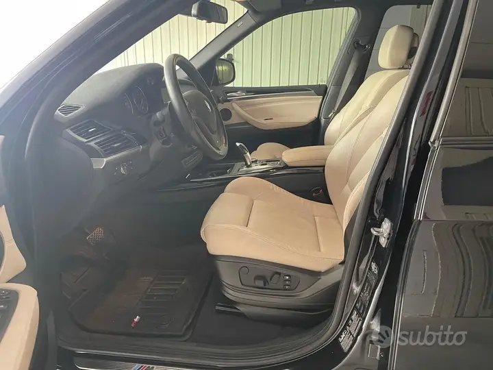 BMW X5 2011 photo 2