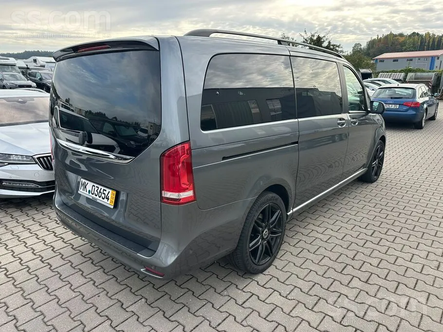 Mercedes-Benz V300 2022 photo 2