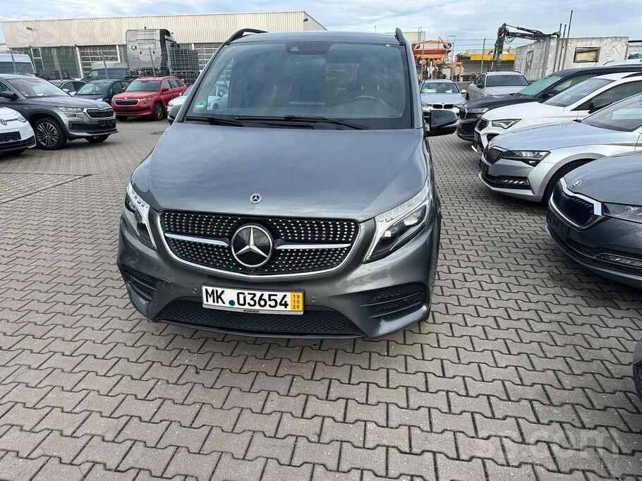 Mercedes-Benz V300 2022 photo 4