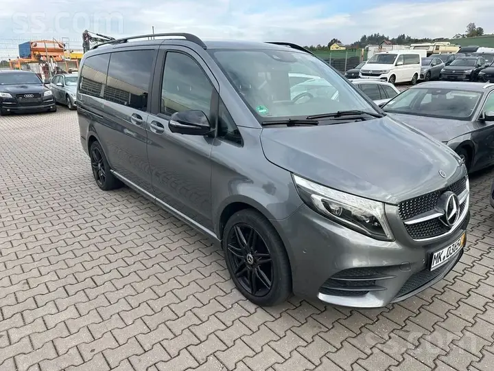 Mercedes-Benz V300