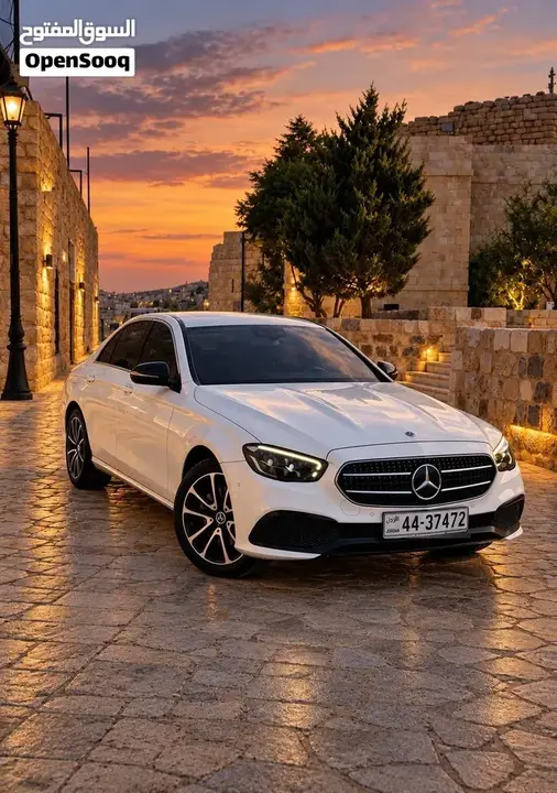 Mercedes-Benz E-Class 2022 photo 2
