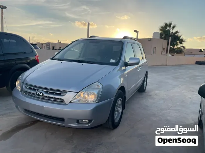 Kia Carnival 2008 photo 3