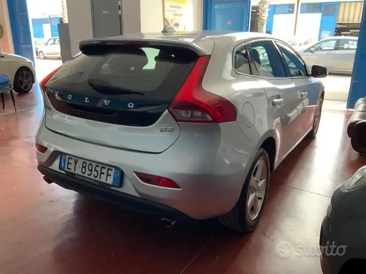 Volvo V40 2015 photo 5