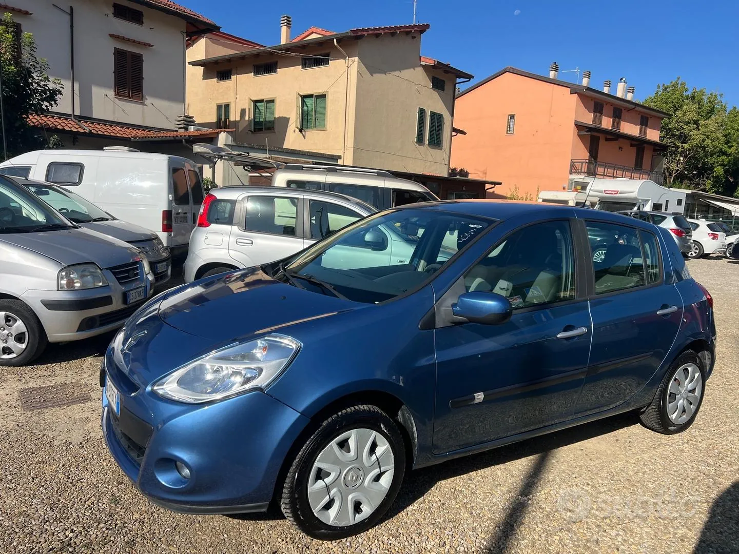 Renault Clio 2011 photo 4