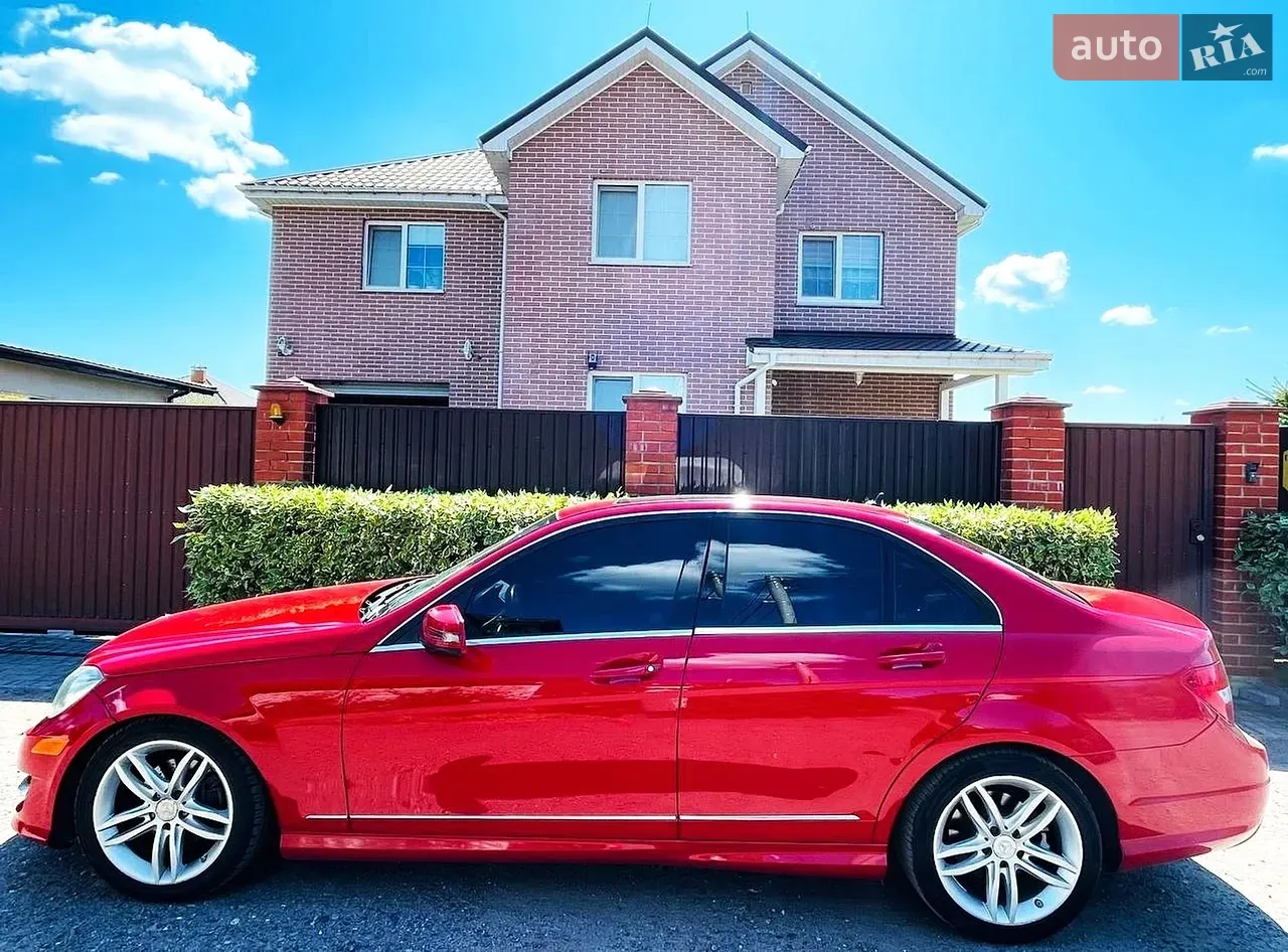 Mercedes-Benz C-Class 2012 photo 4
