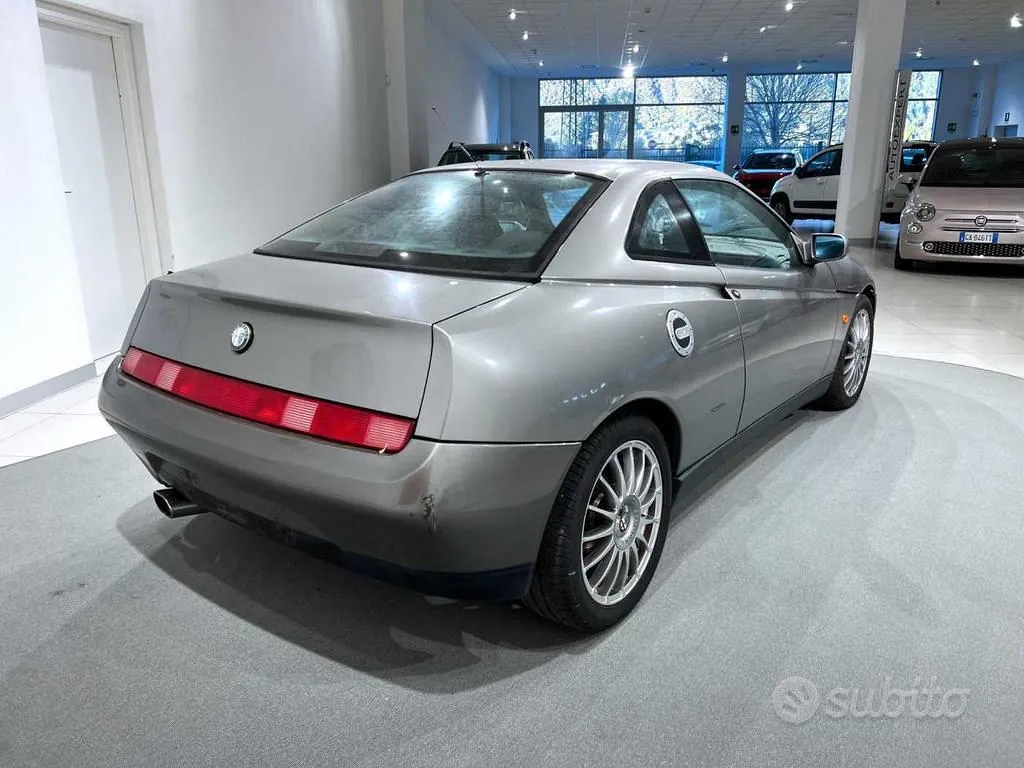 Alfa Romeo Gtv 1997 photo 5