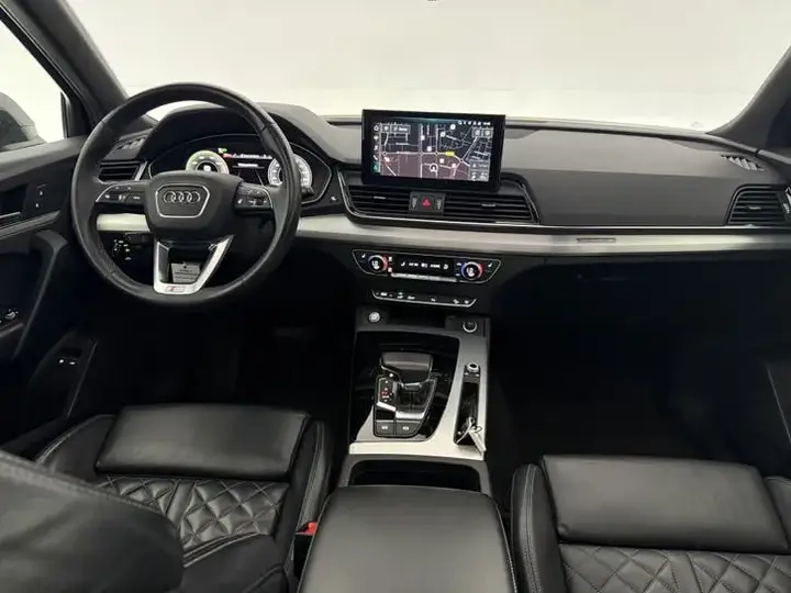 Audi Q5 2021 photo 2