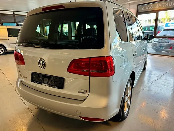 Volkswagen Touran 2014 photo 5