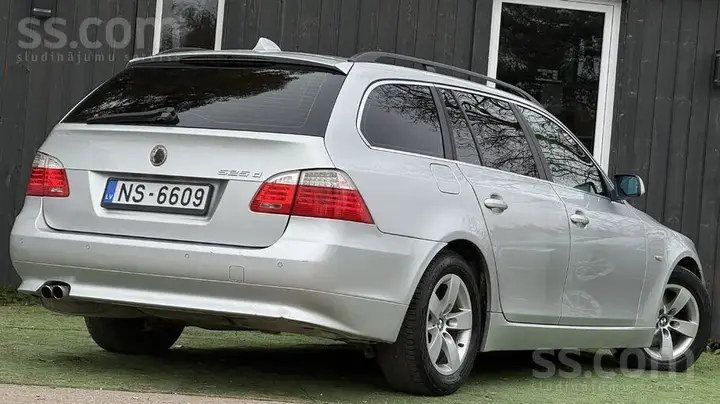 BMW 525 2010 photo 3