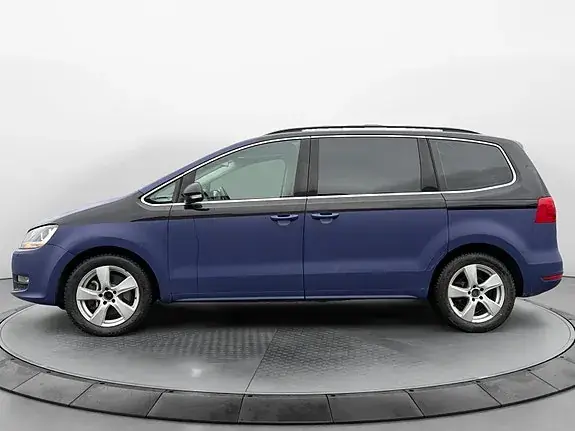 Volkswagen Sharan 2012 photo 2