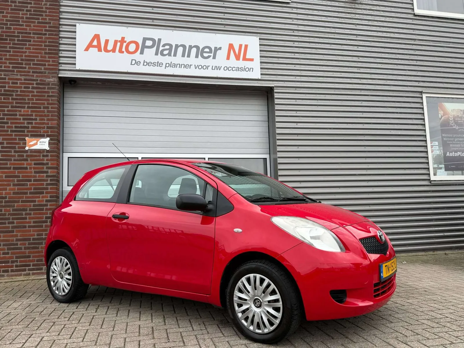 Toyota Yaris 2007 photo 2