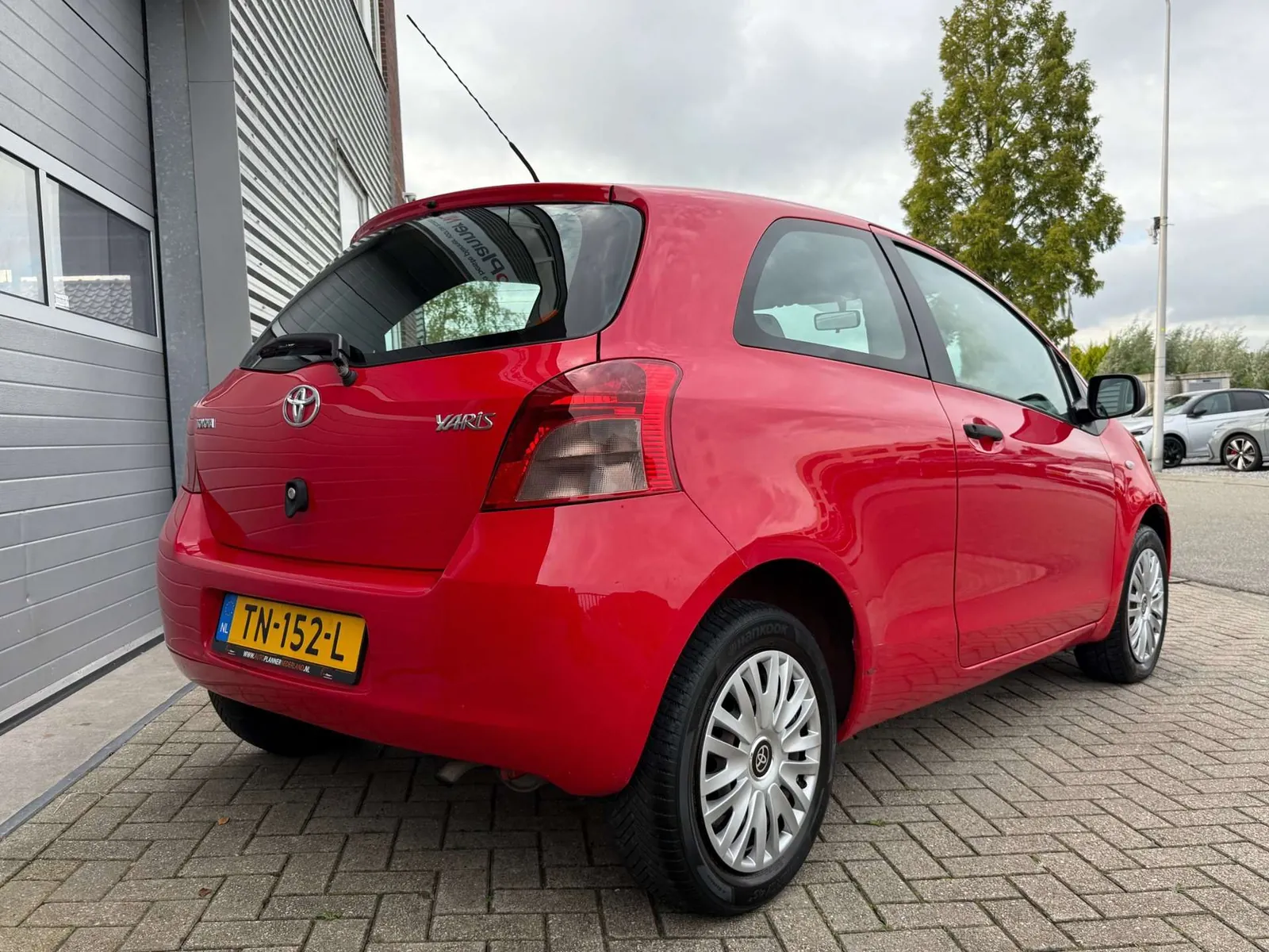 Toyota Yaris 2007 photo 4
