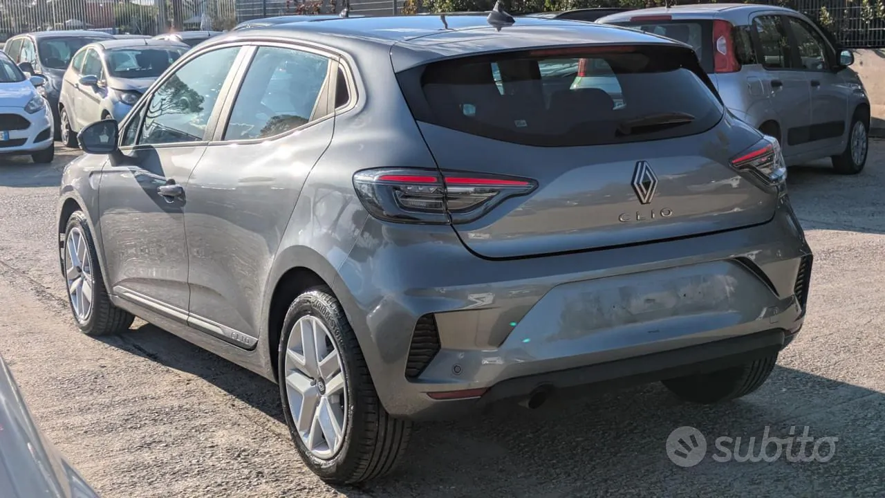 Renault Clio 2025 photo 2