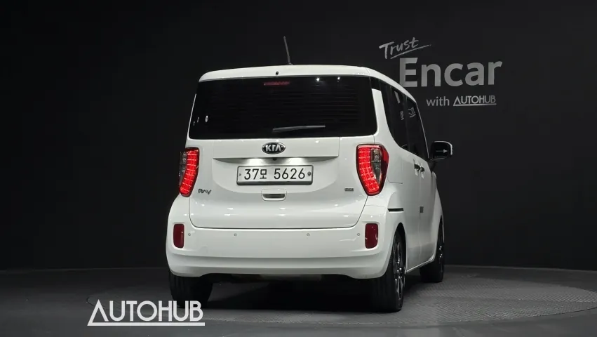Kia Rio 2013 photo 4