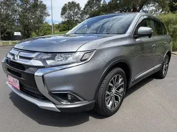 Mitsubishi Outlander 2017 photo 5