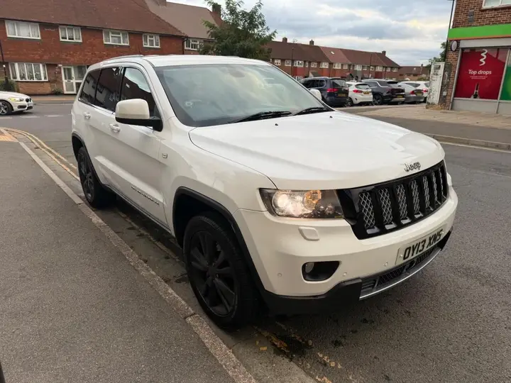 Jeep Grand Cherokee 2013 photo 3