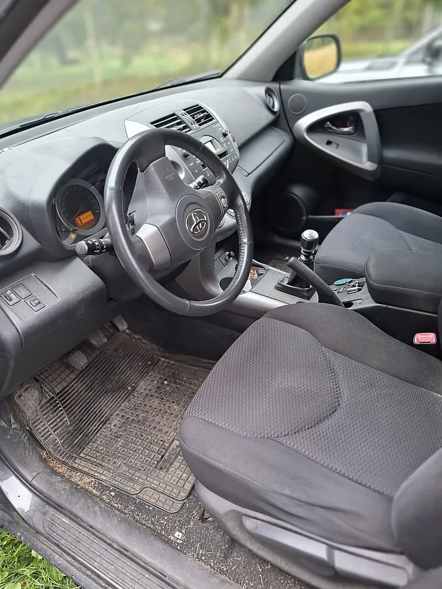 Toyota Rav4 2006 photo 2