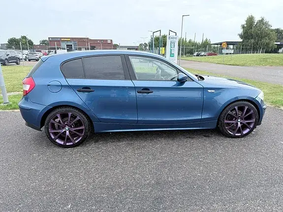 BMW 118D 2006 photo 2