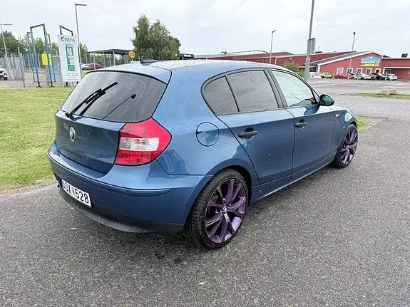 BMW 118D 2006 photo 3