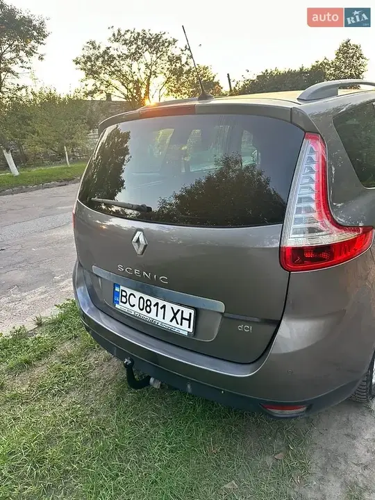 Renault Scenic 2014 photo 3