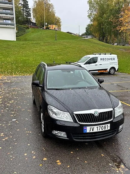 Skoda Octavia 2013 photo 2