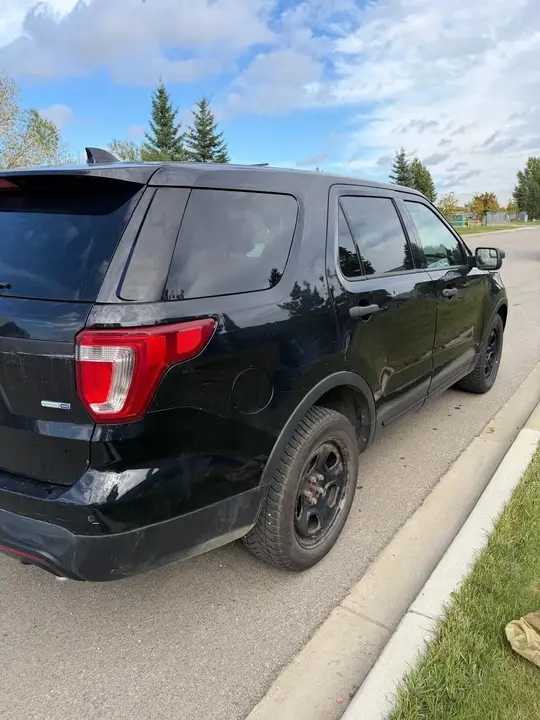 Ford Explorer 2016 photo 2